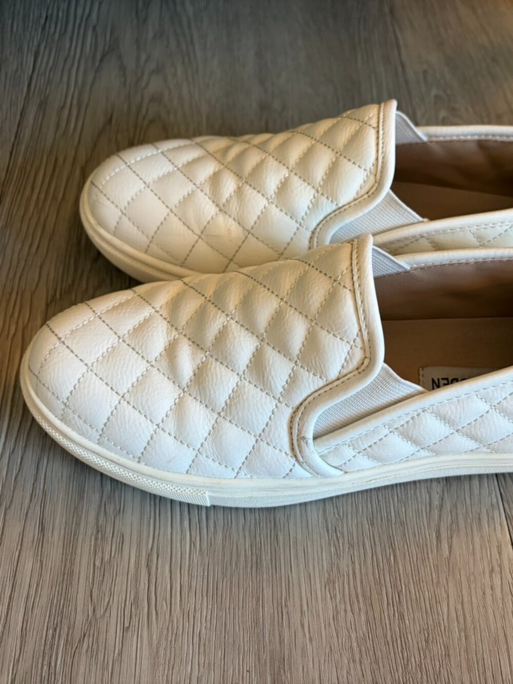 Steve Madden leather quilted slip-on sneakers - size 6.5